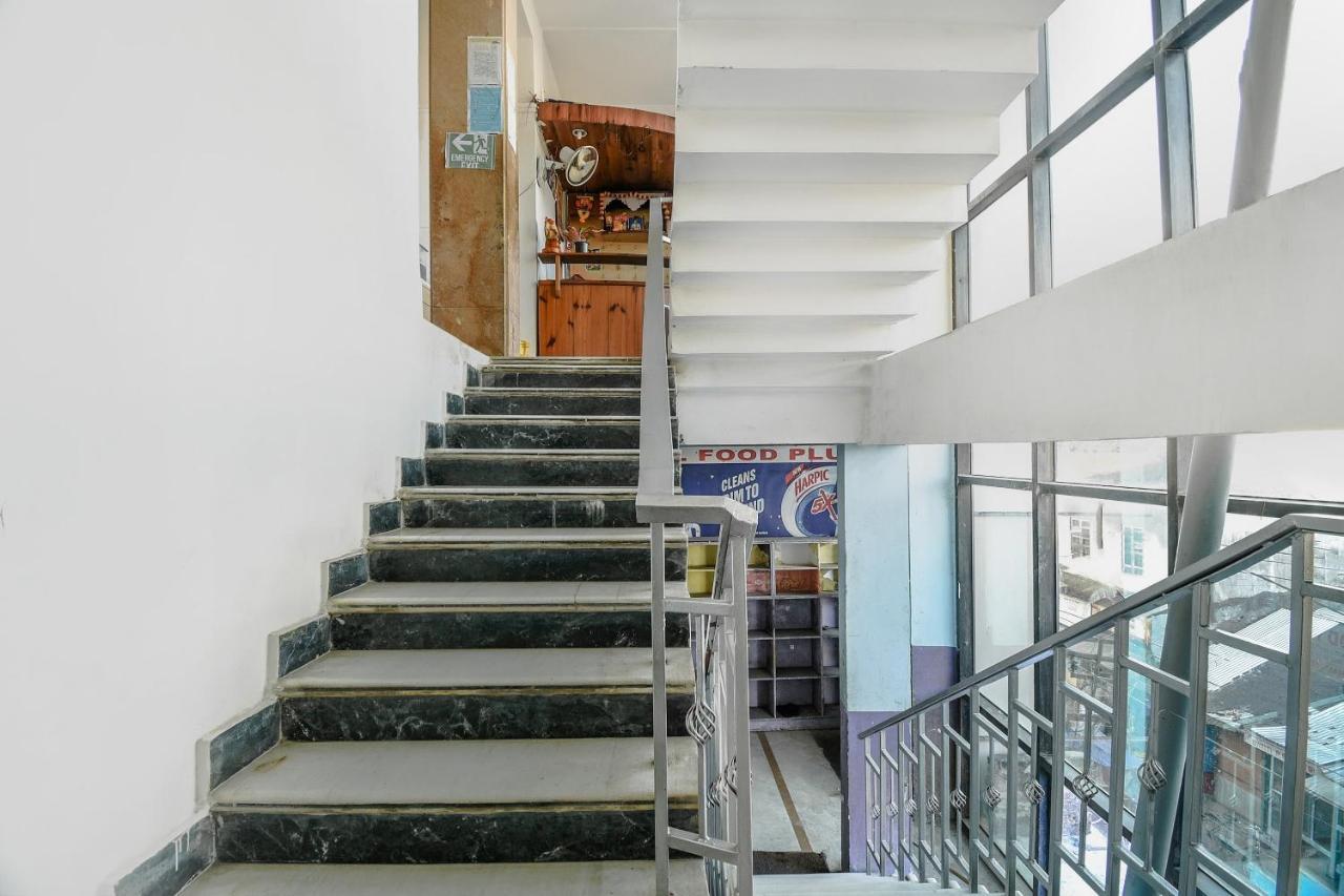 Oyo Flagship 71156 Hotel Jaybee'S Dibrugarh Eksteriør bilde