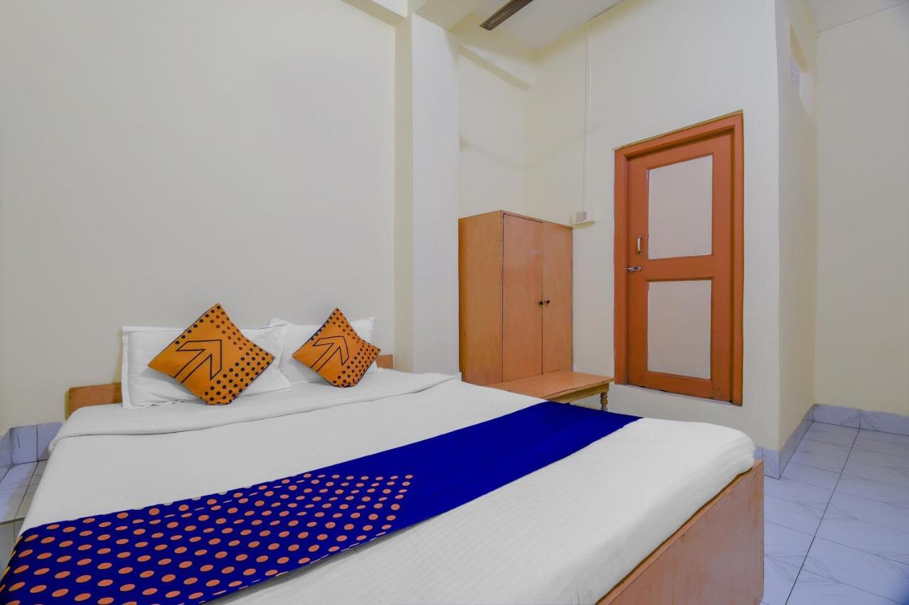 Oyo Flagship 71156 Hotel Jaybee'S Dibrugarh Eksteriør bilde