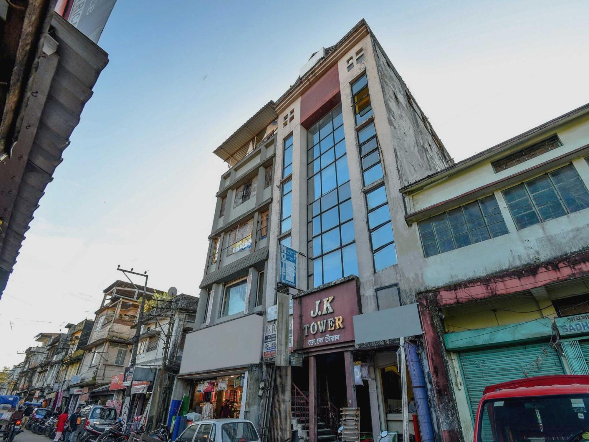 Oyo Flagship 71156 Hotel Jaybee'S Dibrugarh Eksteriør bilde