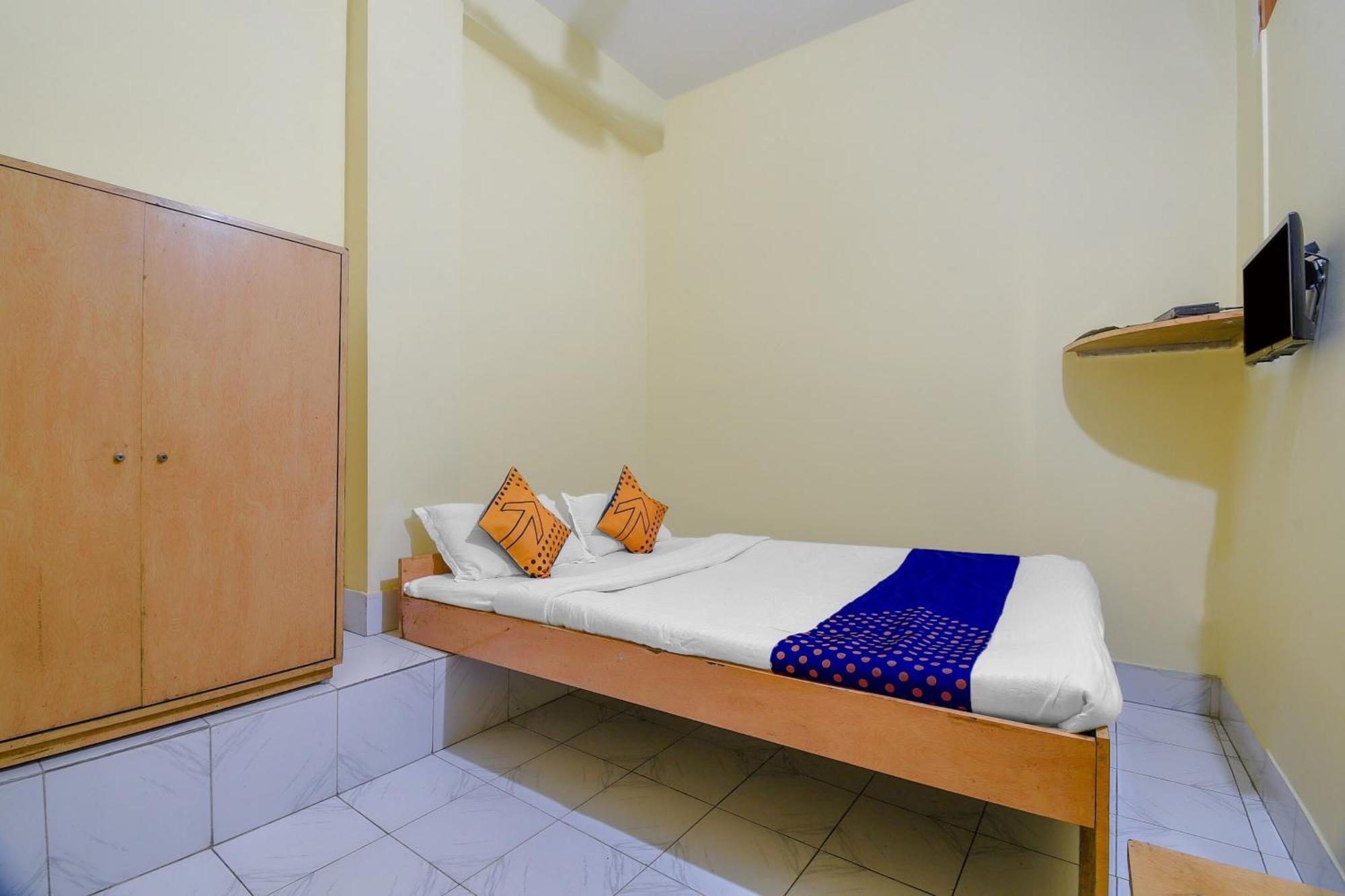 Oyo Flagship 71156 Hotel Jaybee'S Dibrugarh Eksteriør bilde