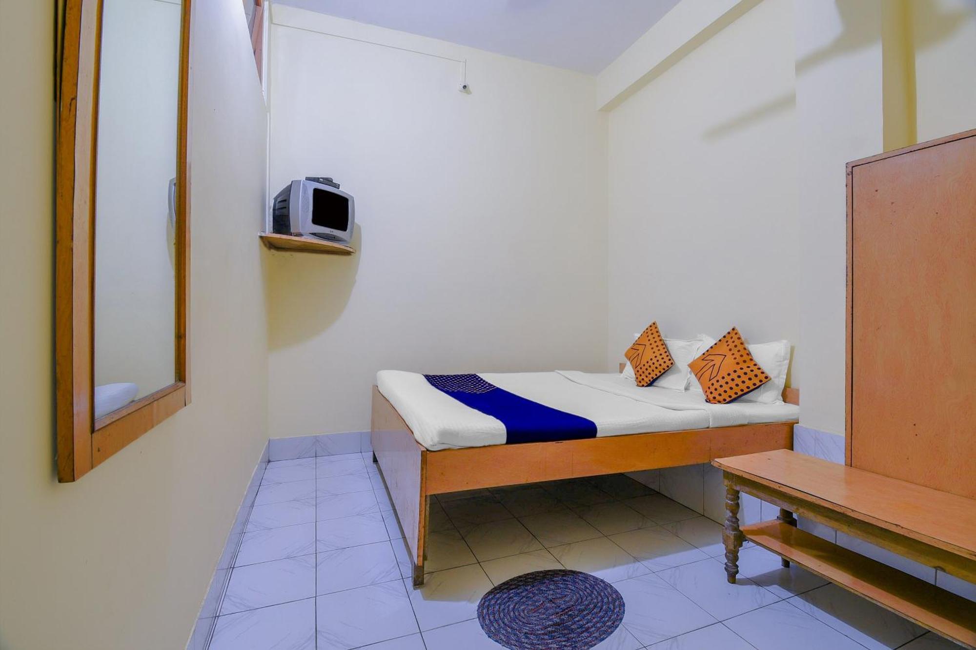 Oyo Flagship 71156 Hotel Jaybee'S Dibrugarh Eksteriør bilde