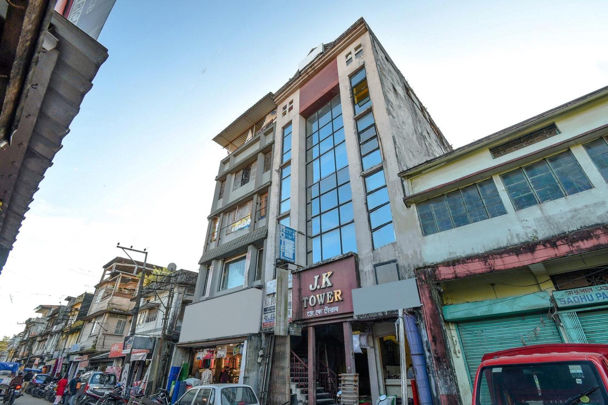 Oyo Flagship 71156 Hotel Jaybee'S Dibrugarh Eksteriør bilde
